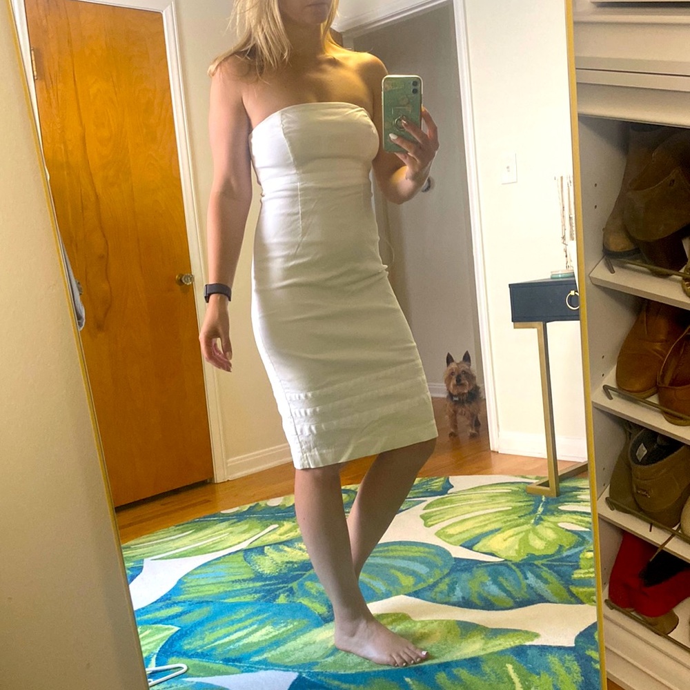 White strapless, knee length stretchy bodycon dress